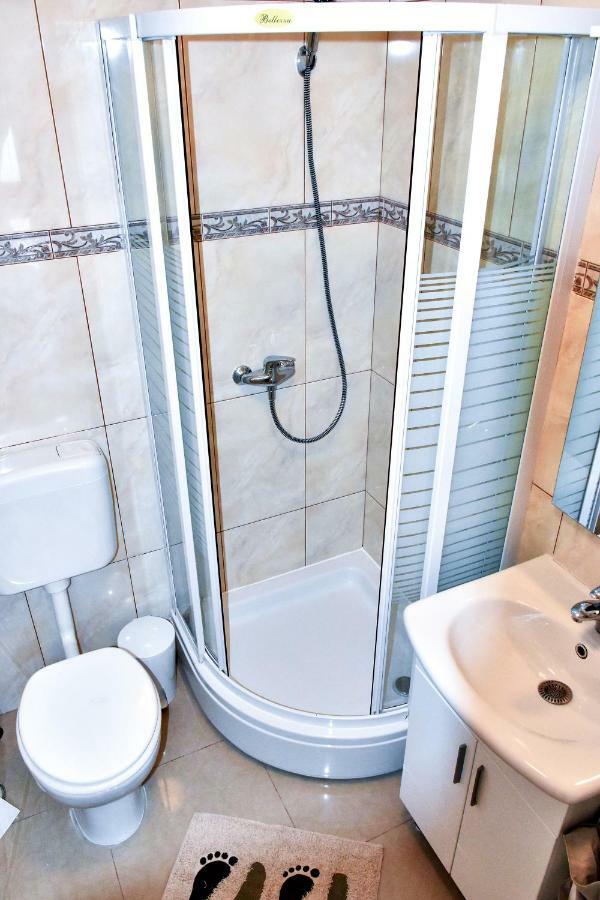 Apartment Anemare Kastela ~ Near By Split And Trogir Екстериор снимка